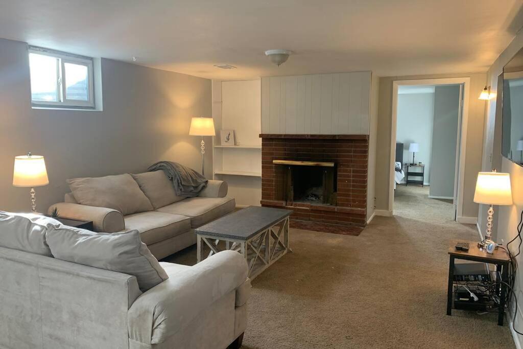 Villa 3 King Beds + Bunk Beds On Broadway Littleton Exterior foto