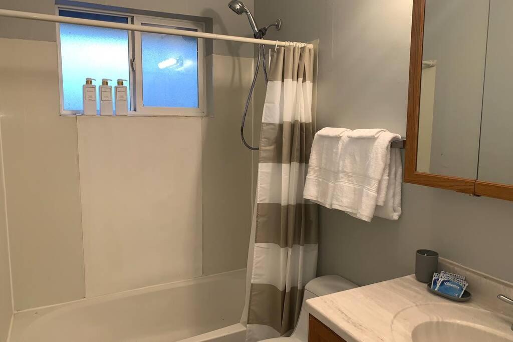 Villa 3 King Beds + Bunk Beds On Broadway Littleton Exterior foto