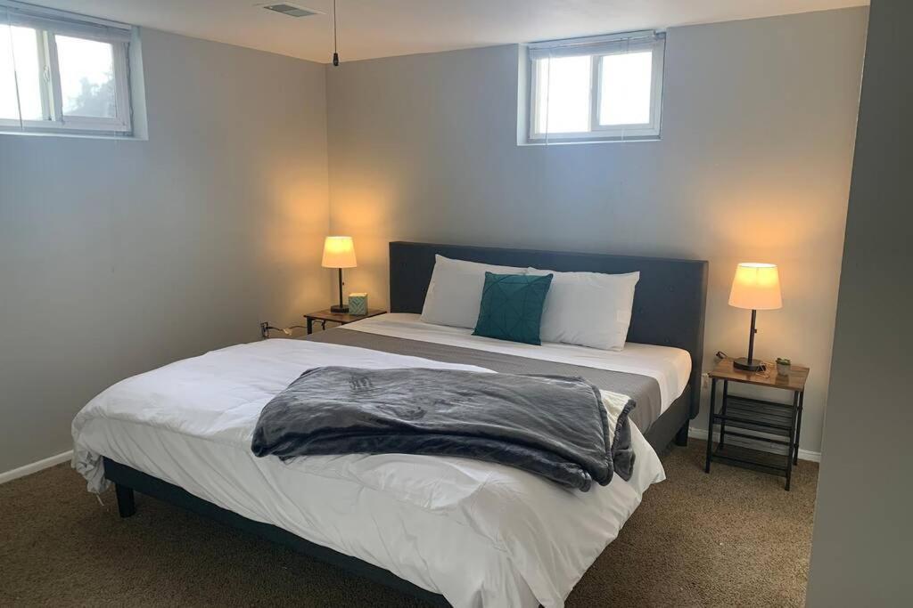 Villa 3 King Beds + Bunk Beds On Broadway Littleton Exterior foto